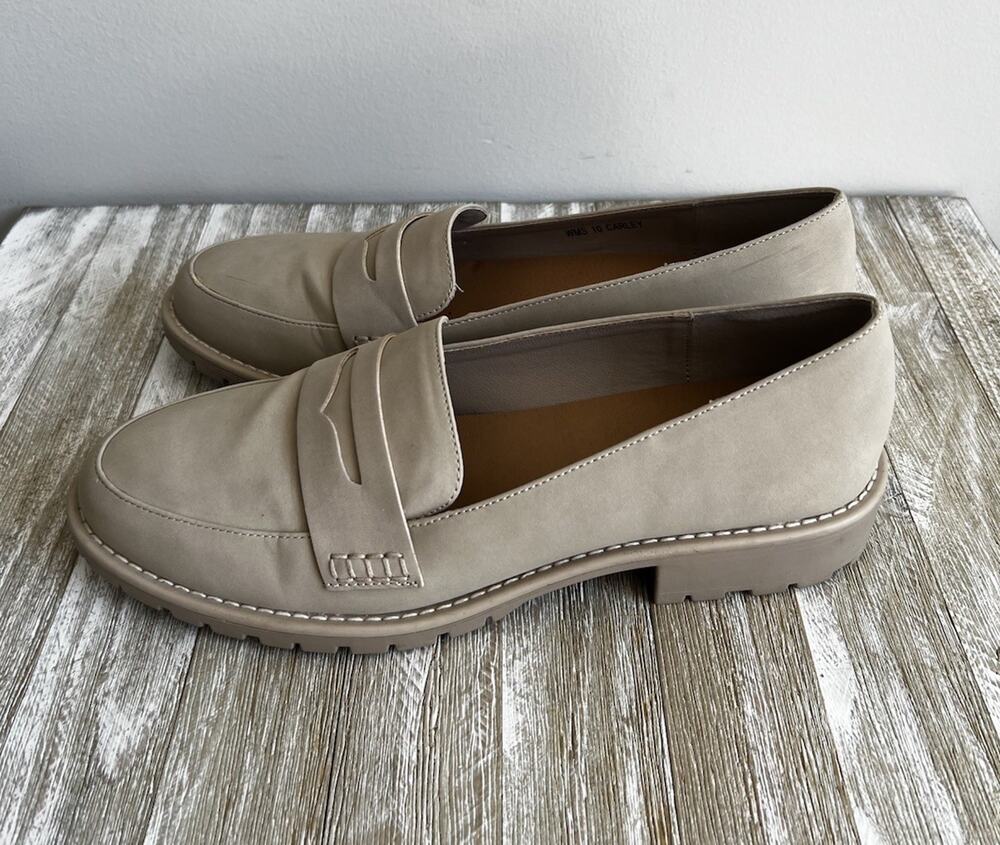 Dolce Vita Shoes Women's 10 Carly Tan Beige Lug Loafers Slip On Vegan Leather